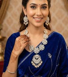 Kundan choker set: indian bridal jewelry with pearls
