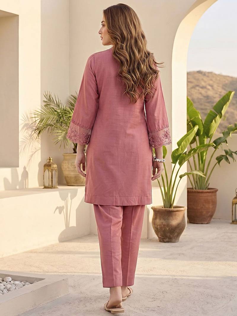 Women Ethnic Motifs Embroidered Regular Thread Work Kurta with Trousers