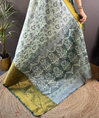 grey tissue silk blend kanjeevaram zari woven saree with unstitched blouse piece. 5