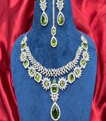 Emerald green bridal jewelry set silver-plated necklace, earrings, maangtika