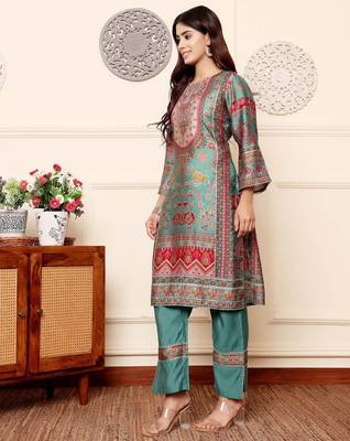 Ethnic Motifs Printed Chanderi Silk Tunic With Trousers 6
