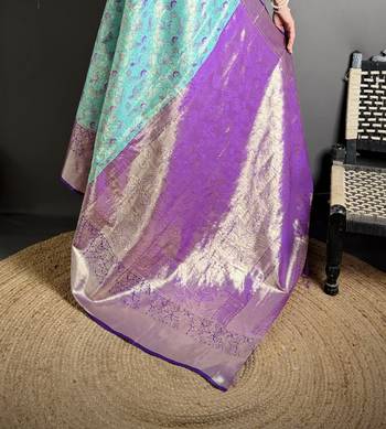 blue kanjeevaram silk blend zari woven saree with unstitched blouse piece. 5
