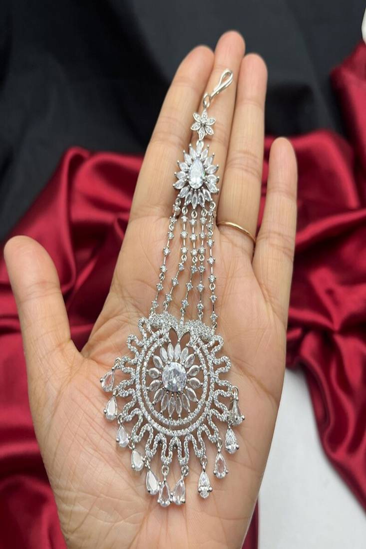 Silver-finished bridal passa  zircon studded jhumar hair jewelry for weddings