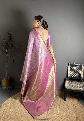 lavender kanjeevaram silk blend zari woven saree with unstitched blouse piece. 4