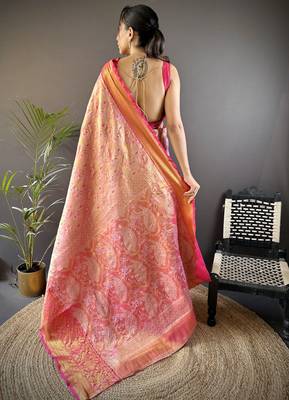pink silk blend blend zari woven saree with unstitched blouse piece. 4