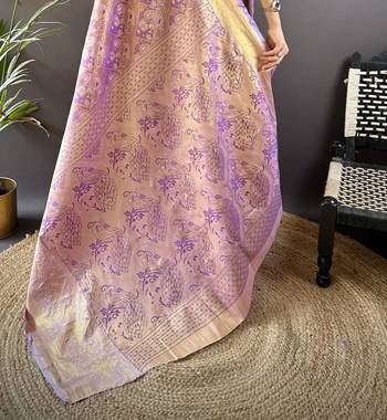 purple silk blend blend zari woven saree with unstitched blouse piece. 5