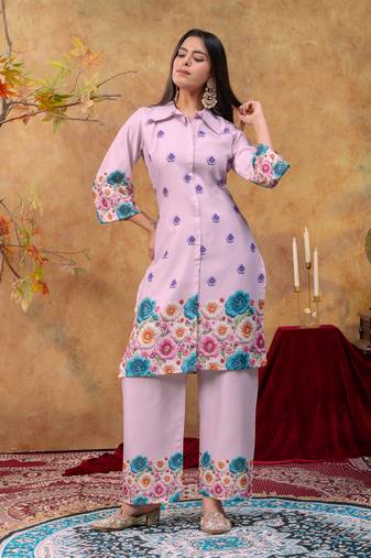 Lavender cotton soft-tone printed kurta pant set with floral print & side pocket