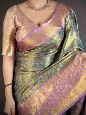 green kanjeevaram silk blend zari woven saree with unstitched blouse piece. 4