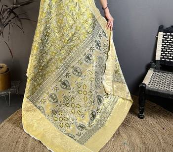 olive kanjeevaram silk blend zari woven saree with unstitched blouse piece. 5