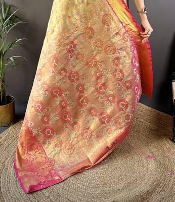 gold tissue silk blend kanjeevaram zari woven saree with unstitched blouse piece. 5