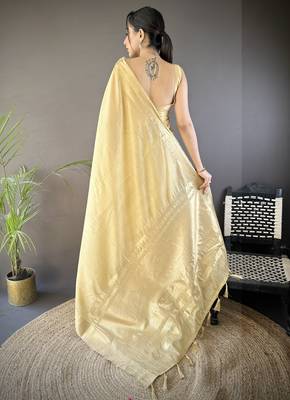 beige soft cotton blend zari checks saree with unstitched blouse piece. 4