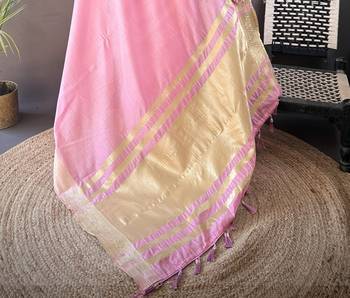 pink soft cotton blend zari checks saree with unstitched blouse piece. 5