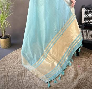sky blue soft cotton blend zari checks saree with unstitched blouse piece. 5
