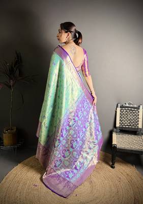 rama kanjeevaram silk blend zari woven saree with unstitched blouse piece. 4