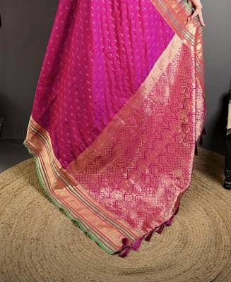 wine silk blend zari woven saree with unstitched blouse piece. 5