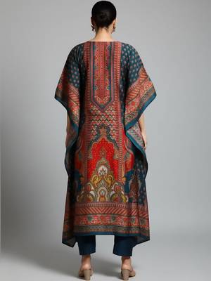 Women Ethnic Motifs Printed Regular Kurta with Trousers 2