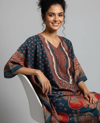 Women Ethnic Motifs Printed Regular Kurta with Trousers 6