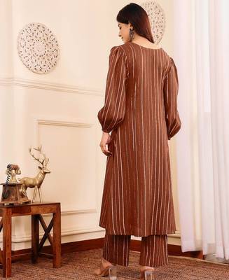 Striped V-Neck A-Line Kurta With Trousers 5
