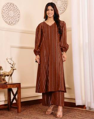 Striped V-Neck A-Line Kurta With Trousers 6