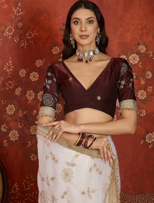 Cream tissue satin embroidered sequin saree with unstitched blouse piece. 5