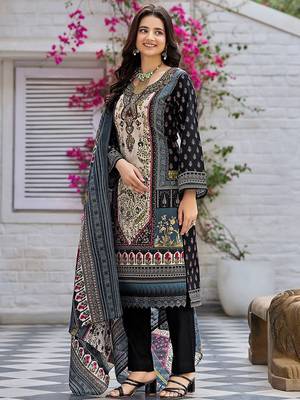 Women Printed Regular Beads and Stones Kurta with Trousers & With Dupatta 5