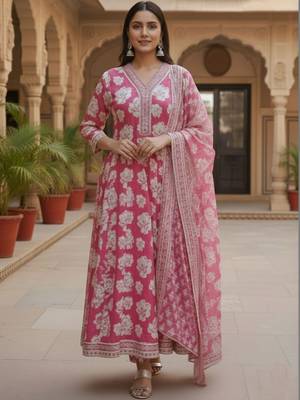 Women Floral Printed Empire Kurta with Trousers & With Dupatta 1