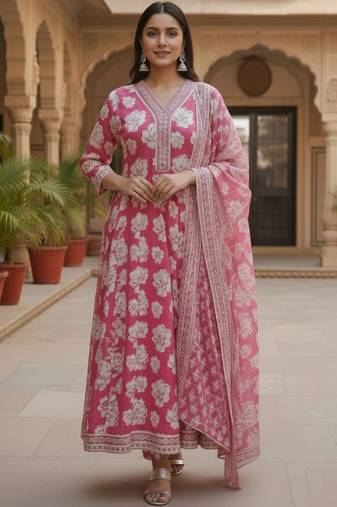 Women Floral Printed Empire Kurta with Trousers & With Dupatta