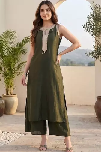 Women Ethnic Motifs Regular Kurta with Palazzos & With Dupatta