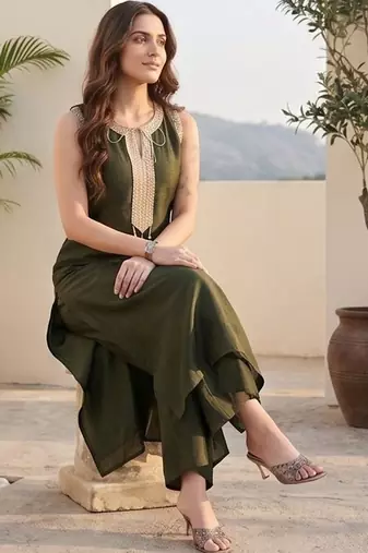 Women Ethnic Motifs Regular Kurta with Palazzos & With Dupatta