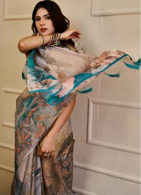 Grey shimmer printed zari saree with unstitched blouse piece. 1