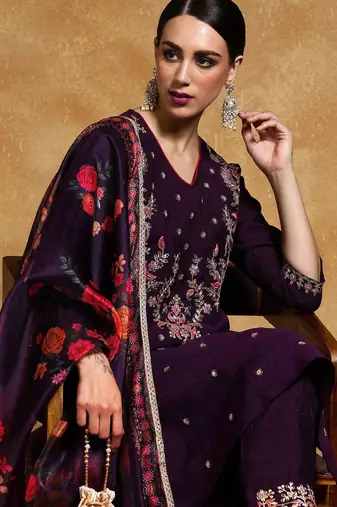 Women Floral Yoke Design Regular Kurta with Trousers & With Dupatta