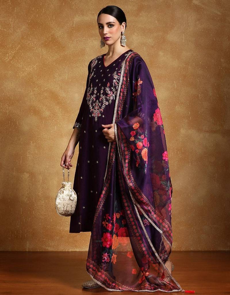 Women Floral Yoke Design Regular Kurta with Trousers & With Dupatta