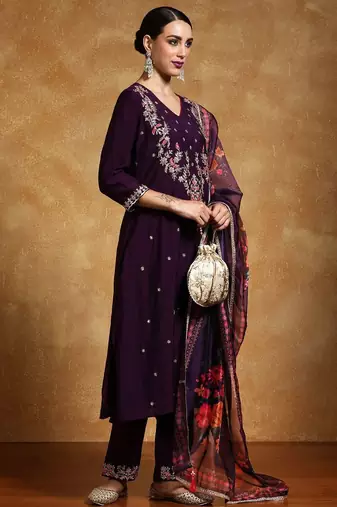 Women Floral Yoke Design Regular Kurta with Trousers & With Dupatta
