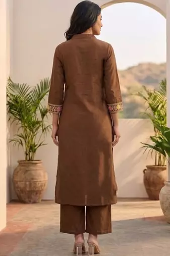 Women Ethnic Motifs Embroidered Regular Thread Work Kurta with Trousers