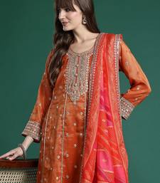 Ethnic Motifs Embroidered Sequinned Kurta with Trousers & With Dupatta