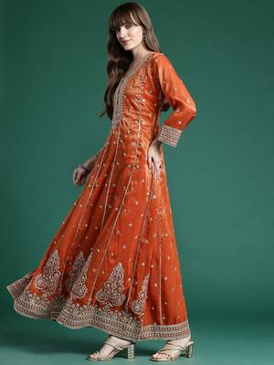 Ethnic Motifs Embroidered Sequinned Kurta with Trousers & With Dupatta 5