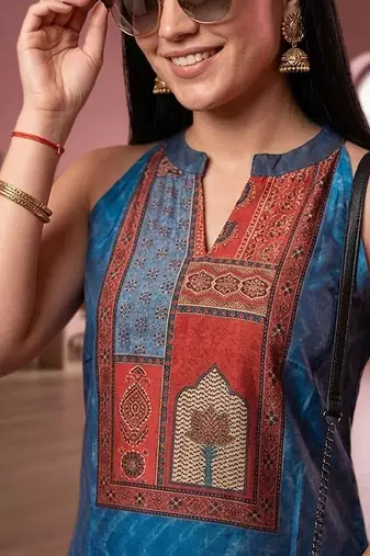 Women Ethnic Motifs Printed Regular Chanderi Silk Kurta with Trousers
