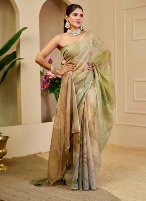 Green shimmer printed zari saree with unstitched blouse piece. 2