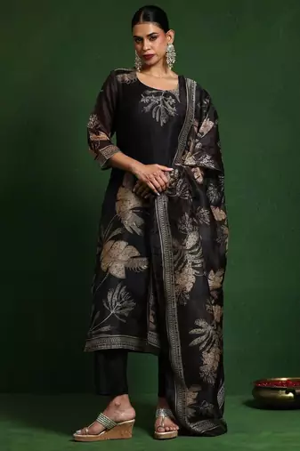 Floral Embroidered Thread Work Chanderi Silk Kurta with Trousers & Dupatta