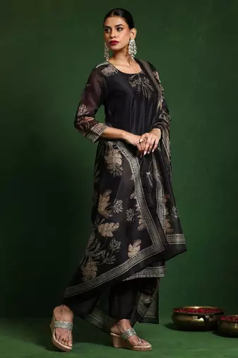 Floral Embroidered Thread Work Chanderi Silk Kurta with Trousers & Dupatta