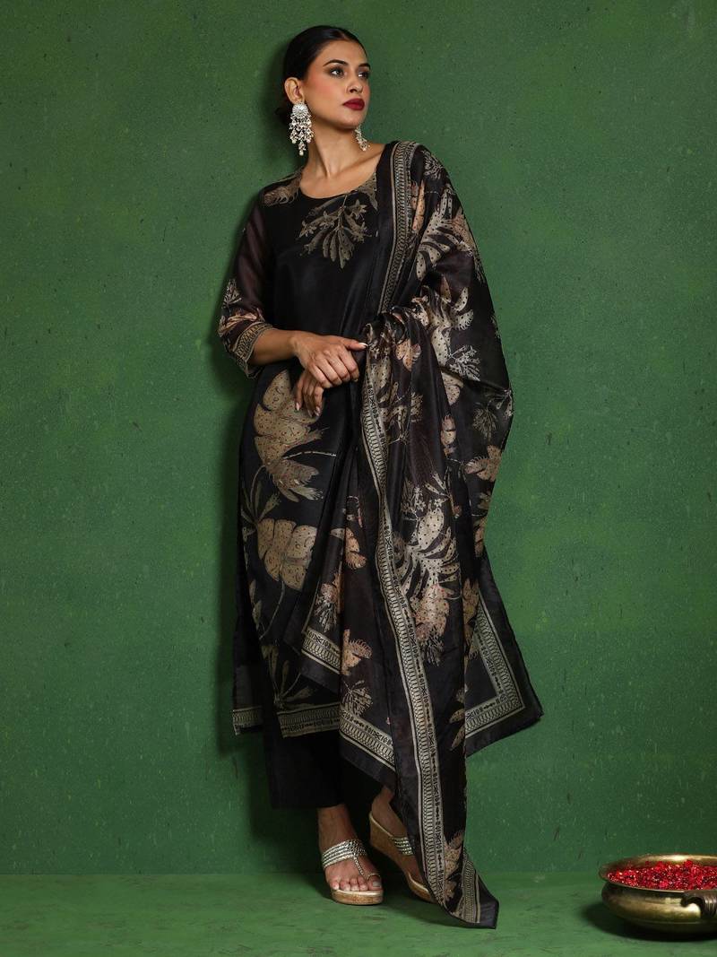 Floral Embroidered Thread Work Chanderi Silk Kurta with Trousers & Dupatta