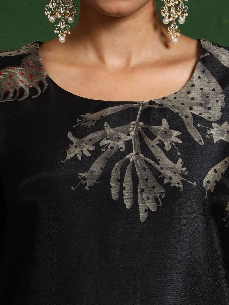 Floral Embroidered Thread Work Chanderi Silk Kurta with Trousers & Dupatta