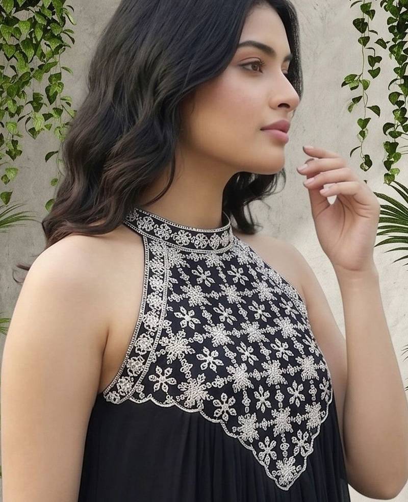 Women Ethnic Motifs Embroidered Regular Thread Work Kurta with Palazzos