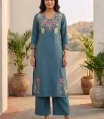 Women Floral Embroidered Regular Thread Work Kurta with Palazzos