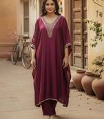 Women Regular Kurta with Trousers