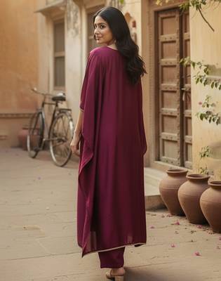 Women Regular Kurta with Trousers 4