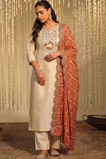 Women Ethnic Motifs Embroidered Regular Thread Work Kurta with Trousers & With Dupatta
