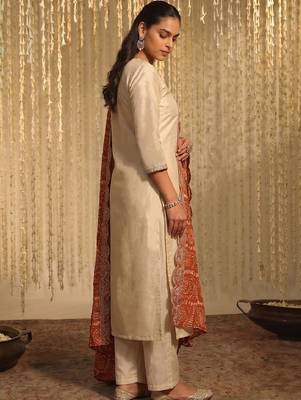 Women Ethnic Motifs Embroidered Regular Thread Work Kurta with Trousers & With Dupatta 5