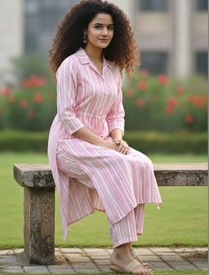 Women Striped Regular Kurta with Trousers 4