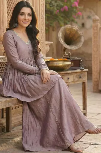 Women Bandhani Printed Regular Kurta with Trousers